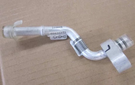 Фото Трубка радиатора маслянного 1016010375     Трубка радиатора маслянного 1016010375     — фото, цена