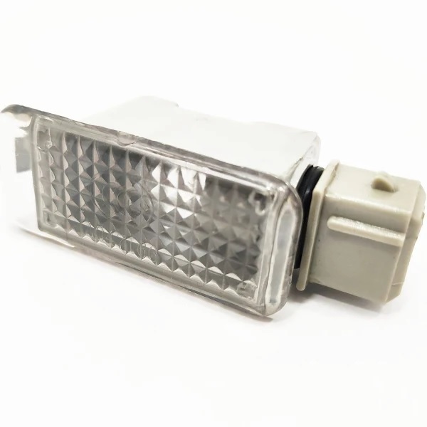 Фото Фонарь освещения номерного знака седан 1067001313     Фонарь освещения номерного знака седан 1067001313     — фото, цена