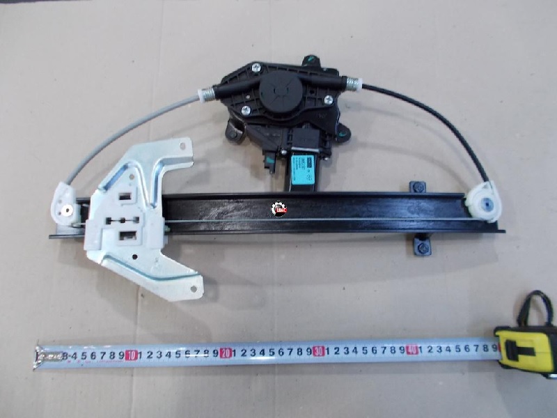 Стеклоподъемник передний левый 10053165     — фото, цена